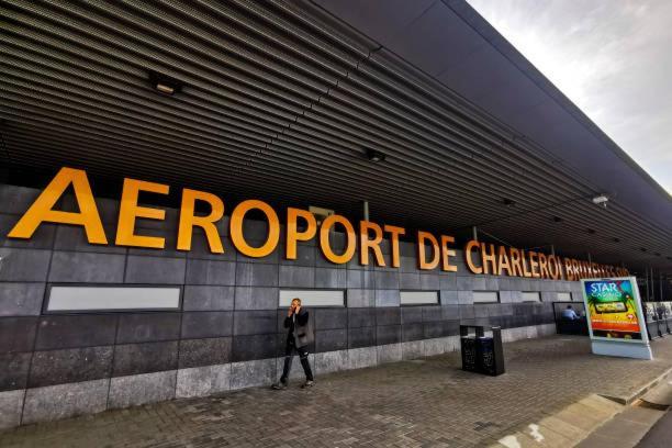 Station 64 A2 Bruxelles-Charleroi-Airport Exterior foto